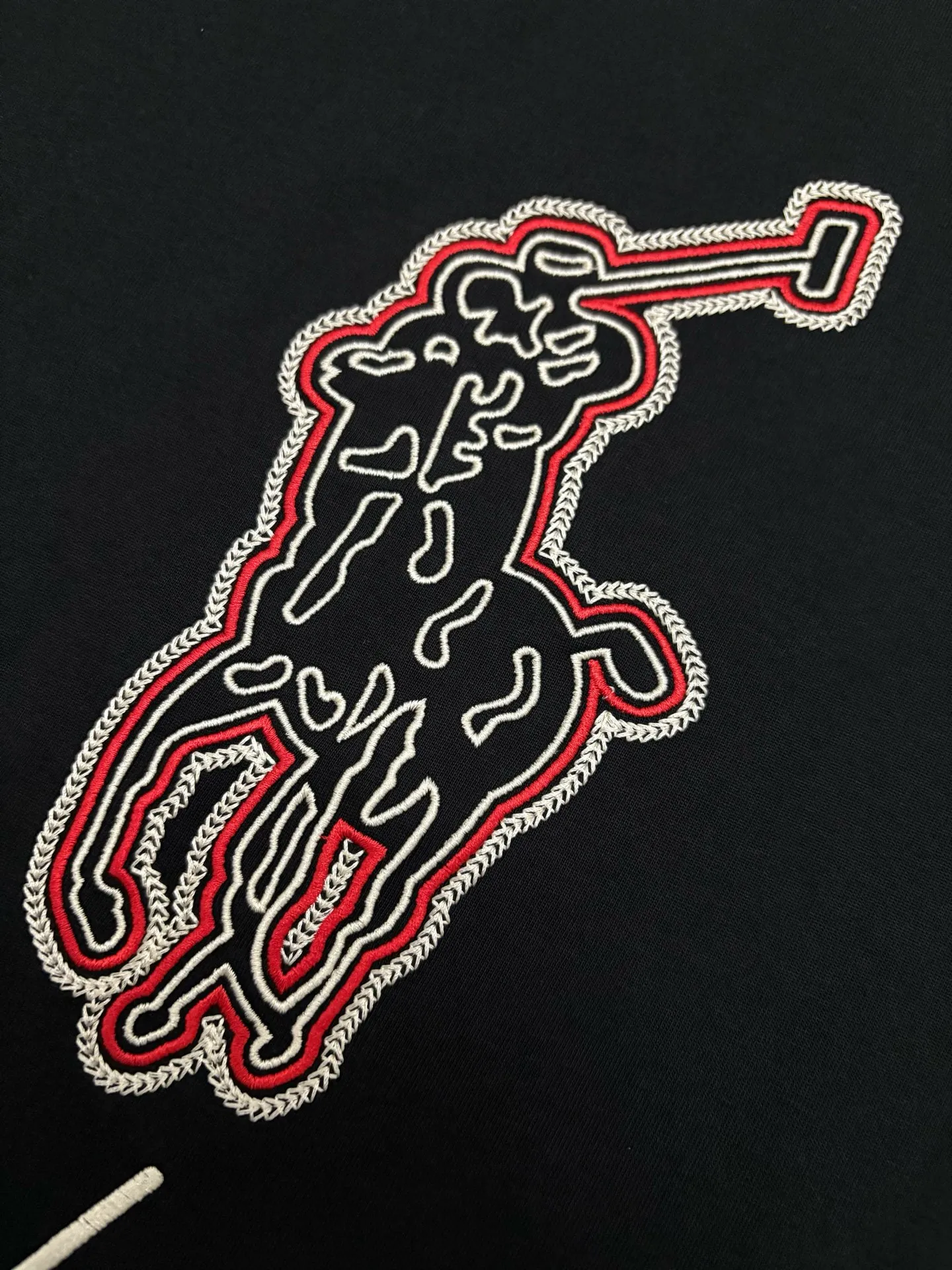 POLO T 【Prada ， 】 New Arrival ， Premium Versatile ， Same Style POLO ， Classic “ ” Logo， ：Red + Beige ， ， 。 ， ， ， ， ， ， ， ！！ ， ， 。 ， 。 ， ， ！！ Sizes：S、M、L、XL、XXL